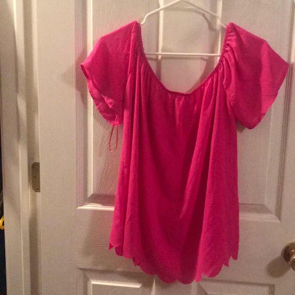 Francesca’s Scallop Off the Shoulder Top Size L